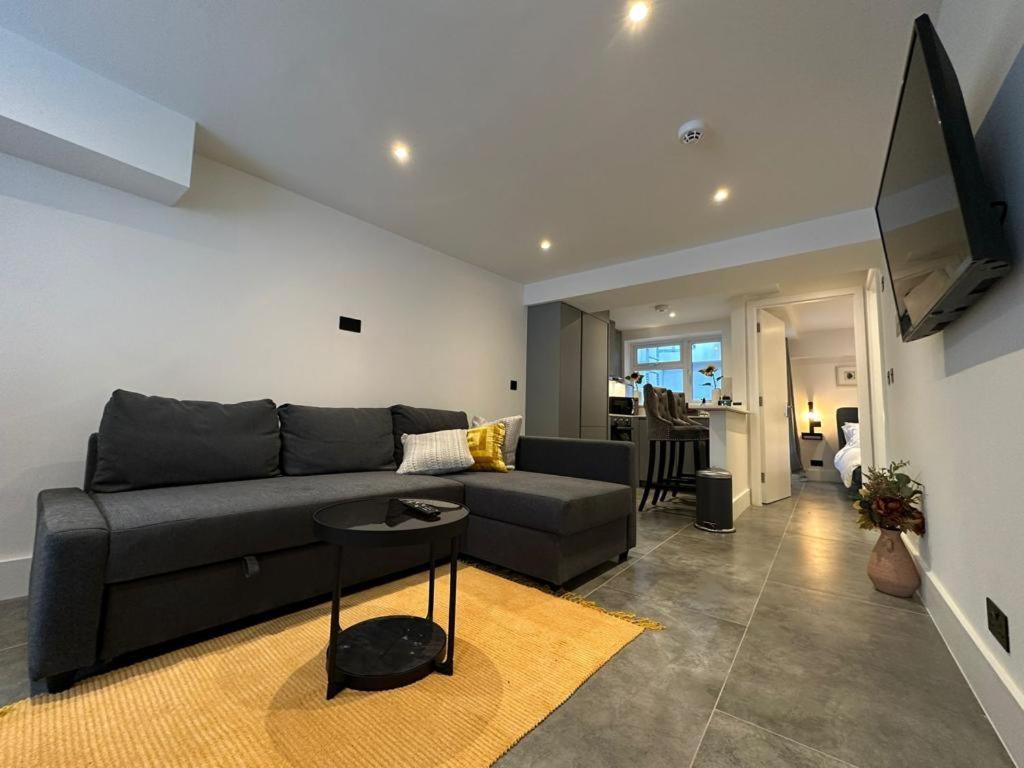 Two Bedroom House In Kilburn Apartamento *